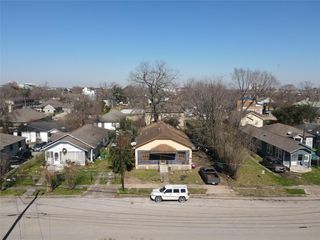 3419 Dennis Street, Houston, TX 77004