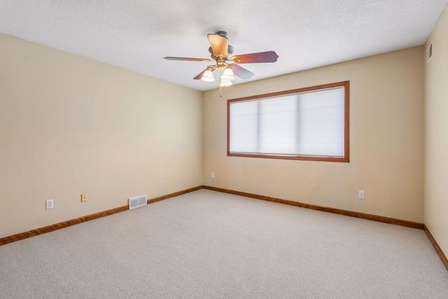 9118 Victoria Drive, Eden Prairie, MN 55347