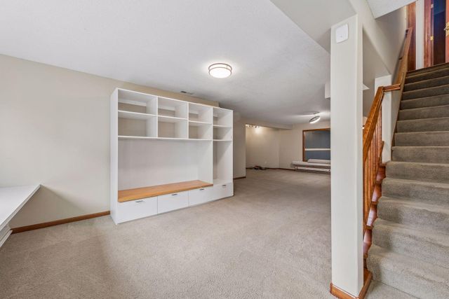 9118 Victoria Drive, Eden Prairie, MN 55347