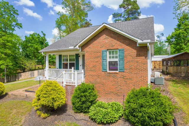 455 Madison Cir, Parsons, TN 38363
