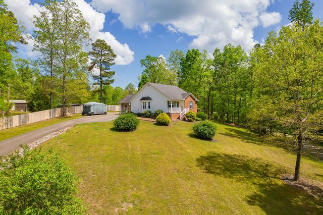 455 Madison Cir, Parsons, TN 38363