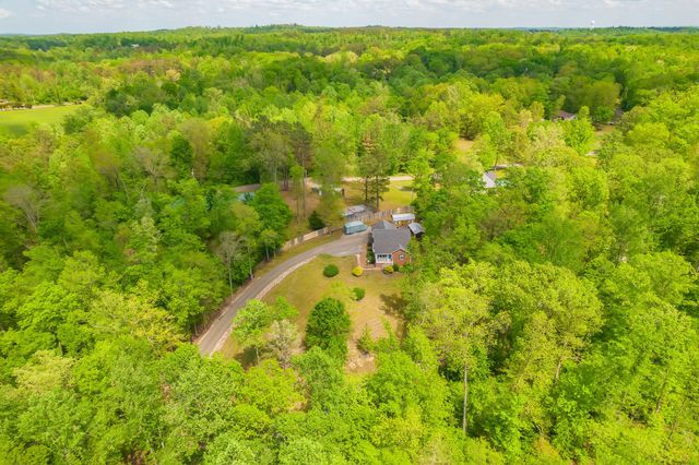 455 Madison Cir, Parsons, TN 38363