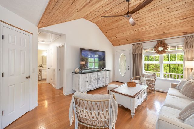 455 Madison Cir, Parsons, TN 38363