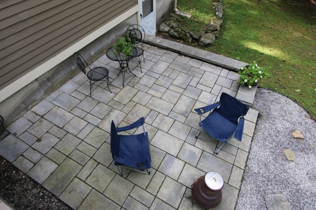 32 Sibley Rd, Sutton, MA 01590