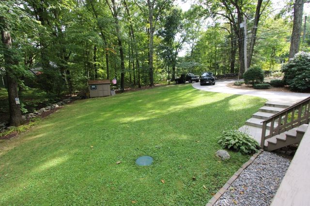 32 Sibley Rd, Sutton, MA 01590