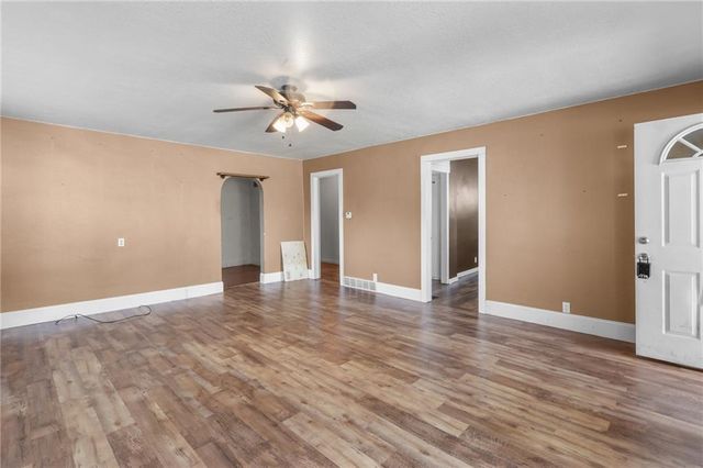 1109 Main Street, Osawatomie, KS 66064