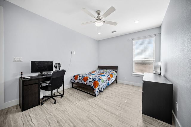 10405 Singleton Road, Maypearl, TX 76064