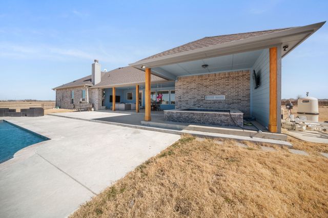 10405 Singleton Road, Maypearl, TX 76064