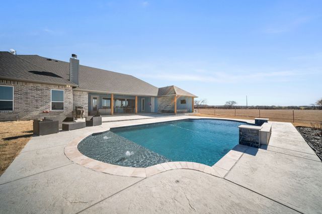 10405 Singleton Road, Maypearl, TX 76064