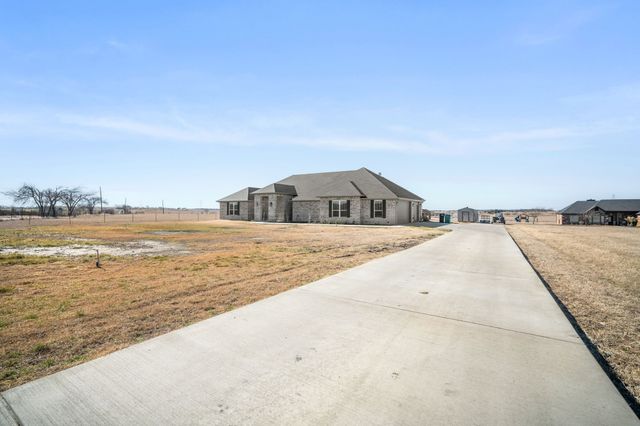 10405 Singleton Road, Maypearl, TX 76064