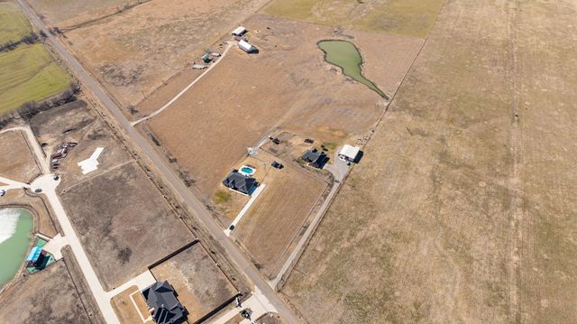 10405 Singleton Road, Maypearl, TX 76064