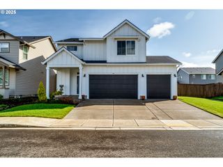 1346 ECHO VALLEY Dr, Junction City, OR 97448