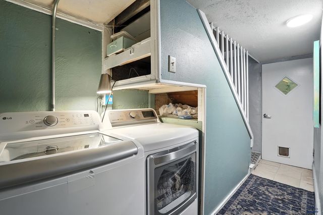 1120 MT RUSHMORE RD, Rapid City, SD 57701
