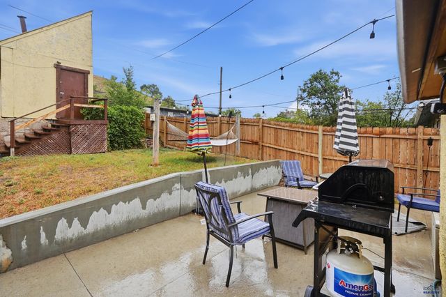 1120 MT RUSHMORE RD, Rapid City, SD 57701