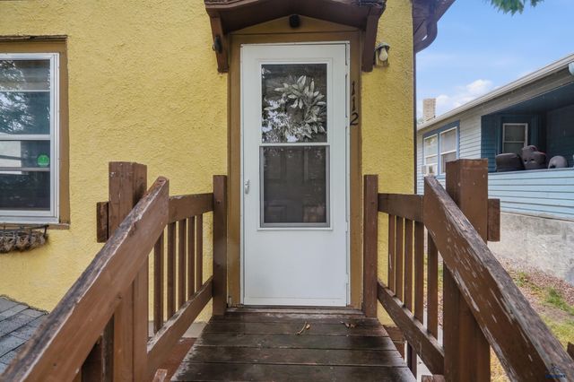 1120 MT RUSHMORE RD, Rapid City, SD 57701