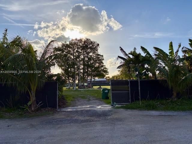 UNINCORPORATED, Miami, FL 33187