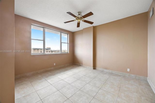 4350 Hillcrest Dr 1016, Hollywood, FL 33021