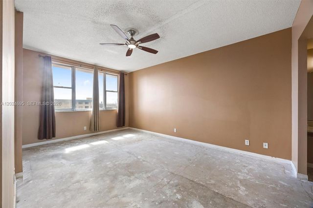 4350 Hillcrest Dr 1016, Hollywood, FL 33021