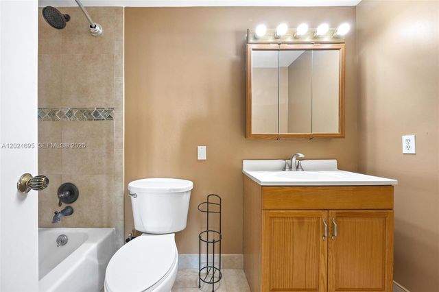 4350 Hillcrest Dr 1016, Hollywood, FL 33021