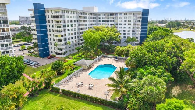 4350 Hillcrest Dr 1016, Hollywood, FL 33021