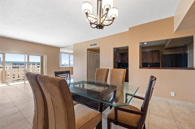 4350 Hillcrest Dr 1016, Hollywood, FL 33021