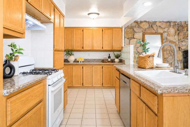 2366 Fatjo Place, Santa Clara, CA 95050