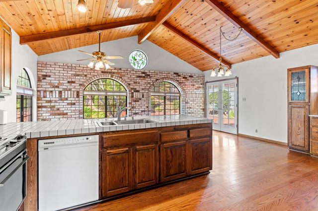 18153 Plymouth Dr, Castro Valley, CA 94546