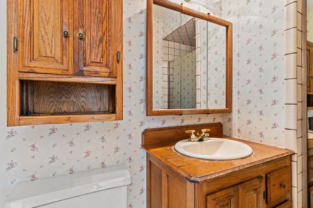 18153 Plymouth Dr, Castro Valley, CA 94546