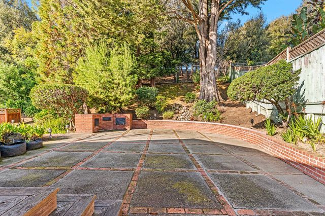 18153 Plymouth Dr, Castro Valley, CA 94546