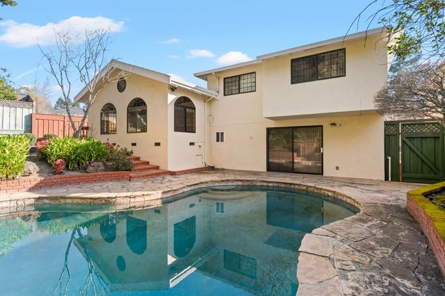 18153 Plymouth Dr, Castro Valley, CA 94546