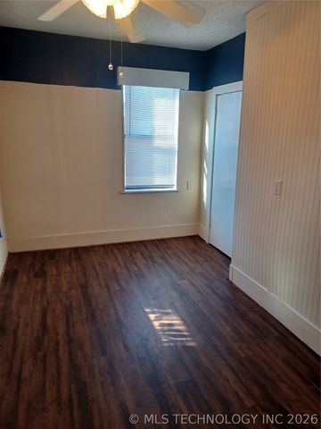 402 N Broadway, Checotah, OK 74426