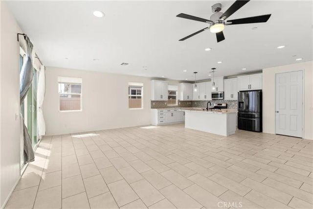 37708 67th East, Palmdale, CA 93552