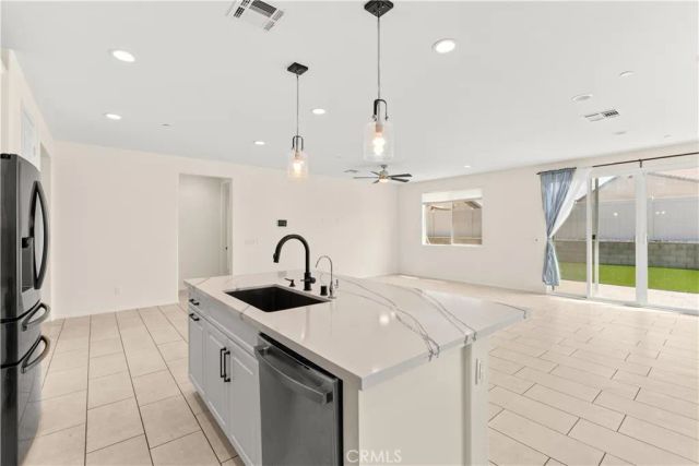 37708 67th East, Palmdale, CA 93552