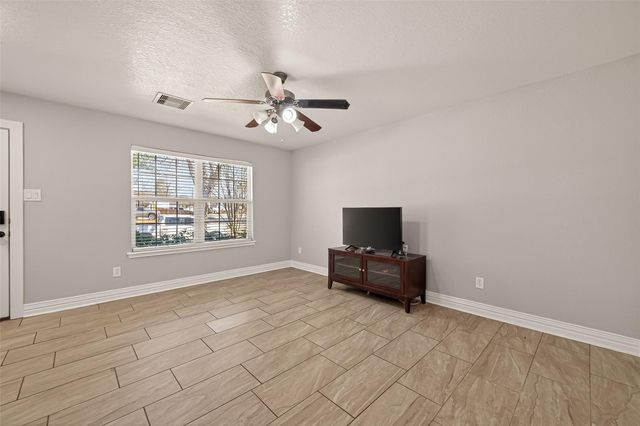 606 Alastair Drive, Pasadena, TX 77506