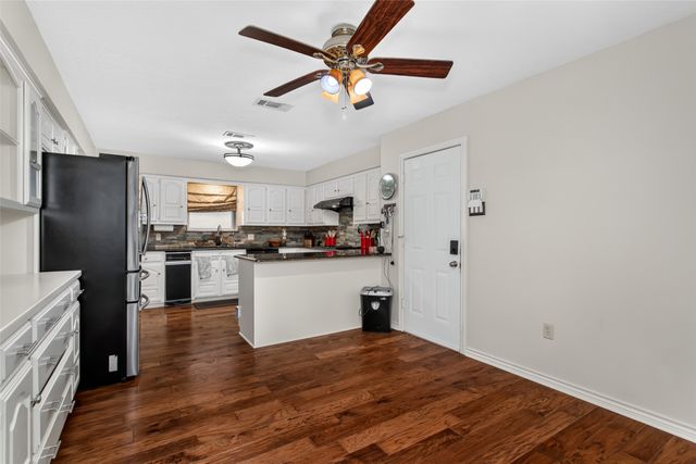 2407 Briarcliff Drive, Irving, TX 75062