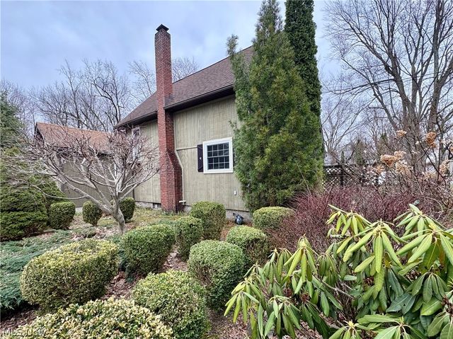 600 Lakeview Avenue, Conneaut, OH 44030