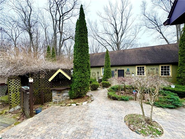 600 Lakeview Avenue, Conneaut, OH 44030