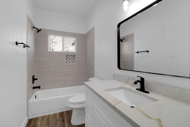 104 Runnels Street, Willis, TX 77378