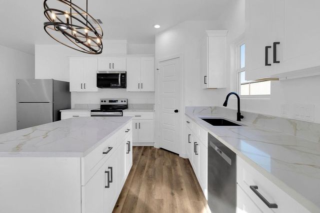 104 Runnels Street, Willis, TX 77378