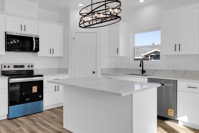 104 Runnels Street, Willis, TX 77378