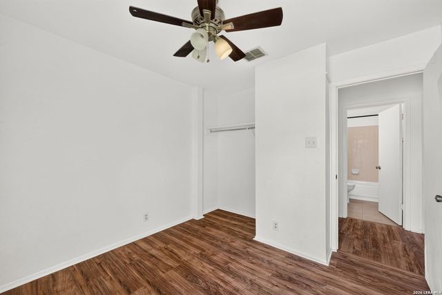 238 DIRSCHELL DR, San Antonio, TX 78245