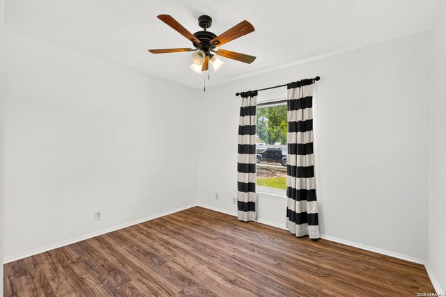 238 DIRSCHELL DR, San Antonio, TX 78245