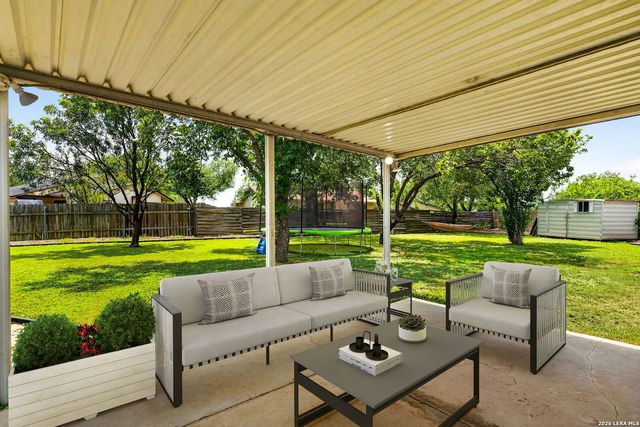 238 DIRSCHELL DR, San Antonio, TX 78245