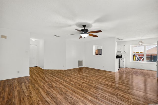 238 DIRSCHELL DR, San Antonio, TX 78245