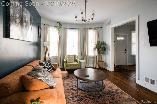 2547 Sheridan Street, Detroit, MI 48214