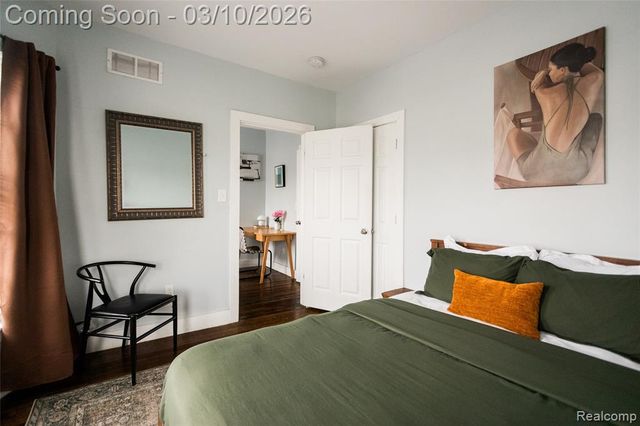 2547 Sheridan Street, Detroit, MI 48214