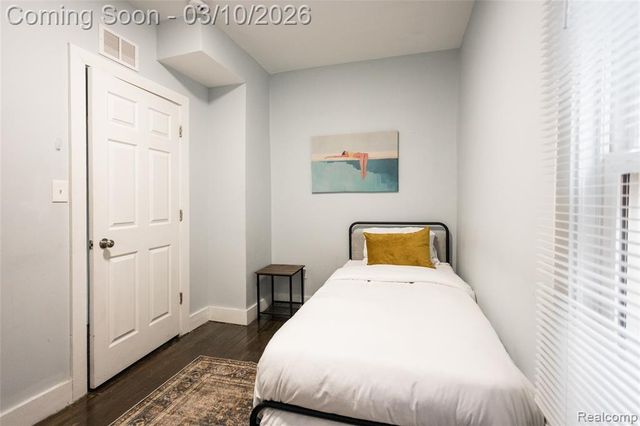 2547 Sheridan Street, Detroit, MI 48214