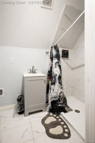 2547 Sheridan Street, Detroit, MI 48214