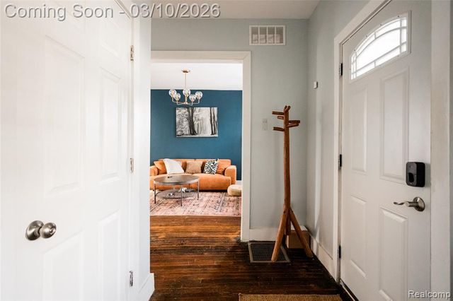 2547 Sheridan Street, Detroit, MI 48214