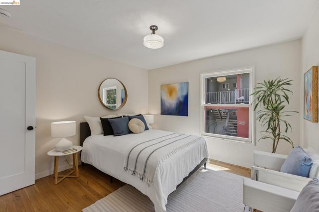 2218 Parker St, Berkeley, CA 94704